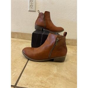 jeossy milan Block Heels Size 8.5 Brown Synthetic Leather